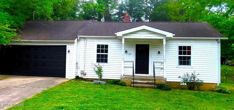 313 Carroll Dr, Harriman, TN 37748