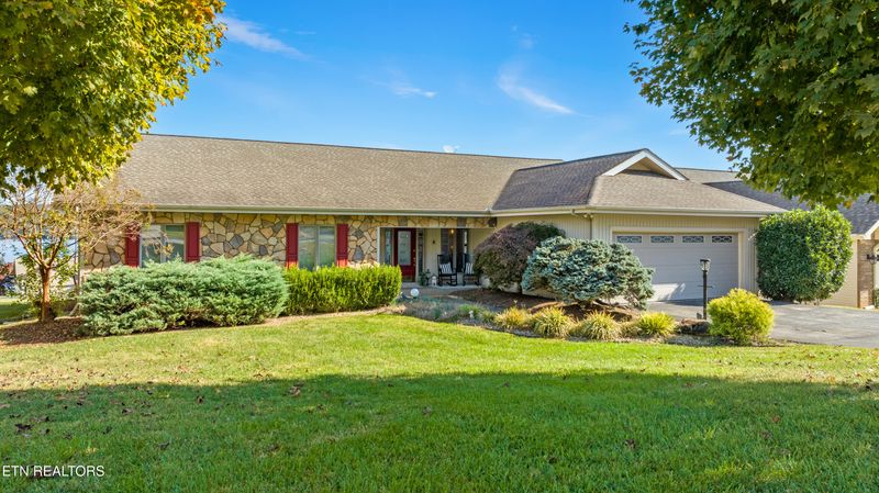 313 Chuniloti Cir, Loudon, TN 37774