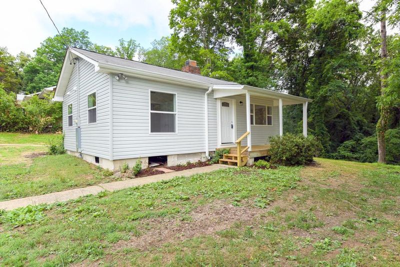 313 E Forest Ln, Oak Ridge, TN 37830