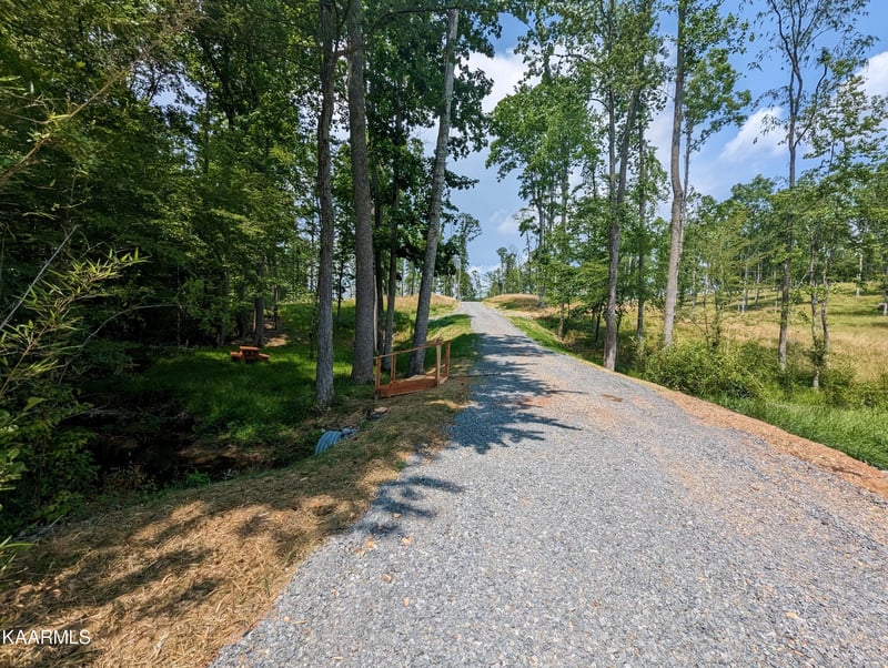 313 Hughes Hollow Rd, Philadelphia, TN 37846