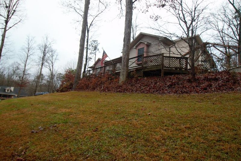 3130 Autumn Oaks Cir, Kodak, TN 37764
