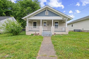 3131 Galbraith St, Knoxville, TN 37921