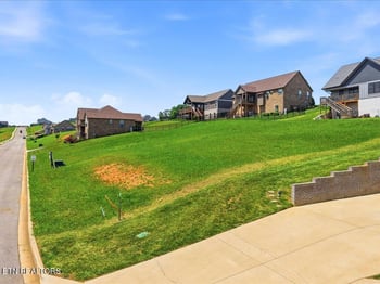 3132 Bridgewater Blvd, Morristown, TN 37814