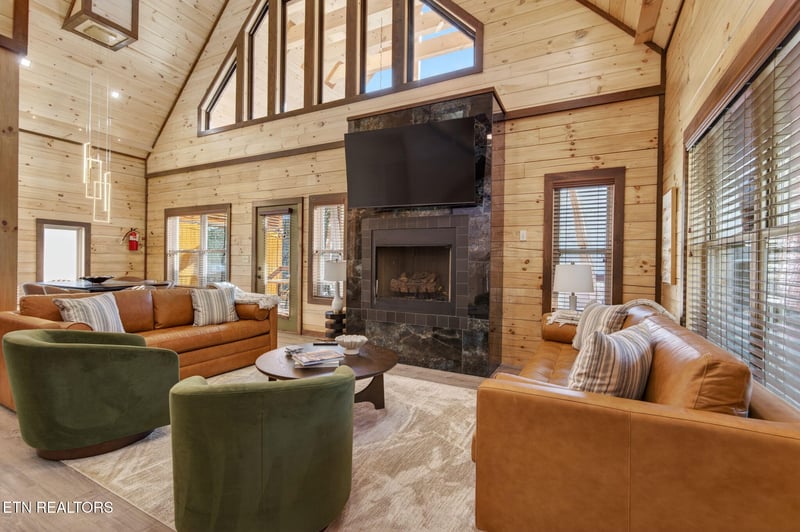 3138 White Falcon Way, Pigeon Forge, TN 37863
