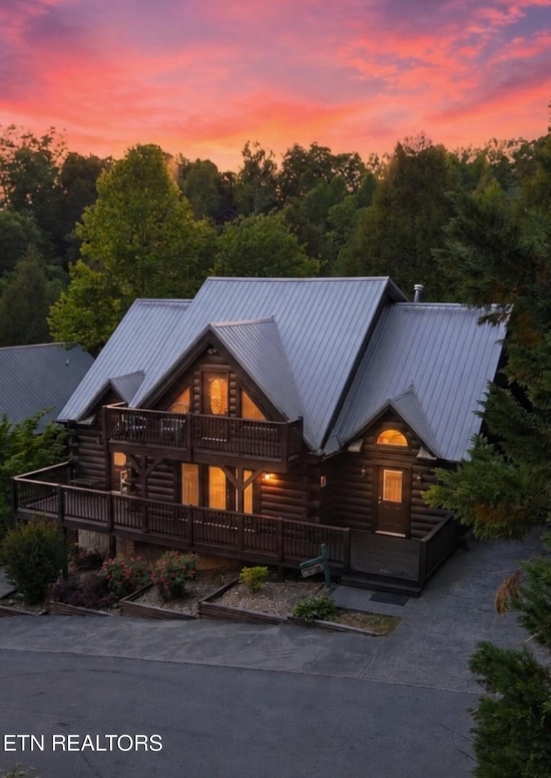 314 Brown Wren Way, Gatlinburg, TN 37738