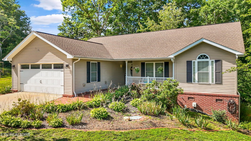 314 Homestead Ct, Kingston, TN 37763