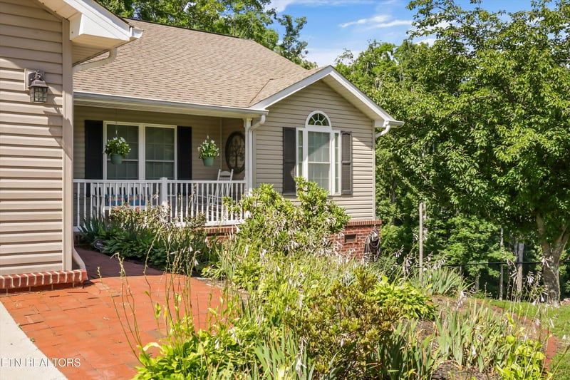 314 Homestead Ct, Kingston, TN 37763