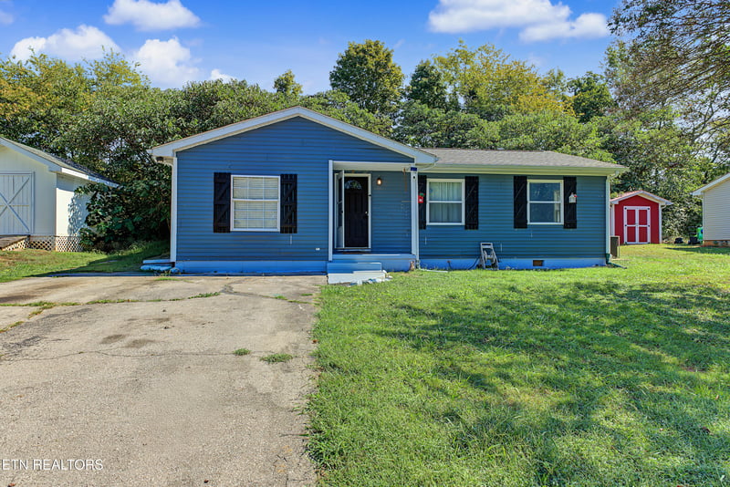 314 Leatherwood Dr, Maryville, TN 37803