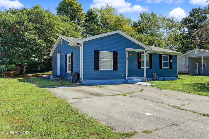 314 Leatherwood Dr, Maryville, TN 37803