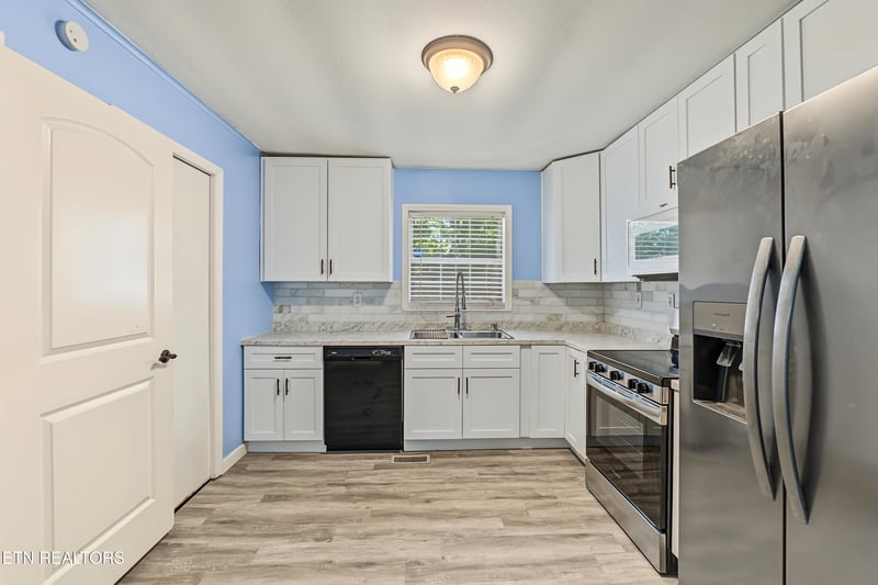 314 Leatherwood Dr, Maryville, TN 37803