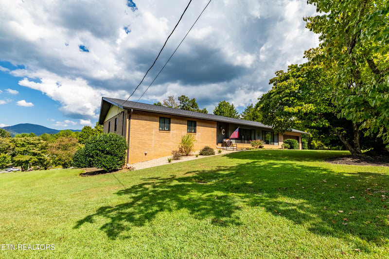 314 Middleton Dr, Townsend, TN 37882