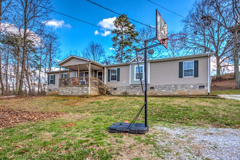 314 New Clear Branch Rd, Rocky Top, TN 37769