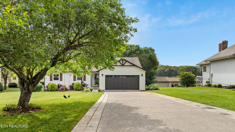 314 Saligugi Ln, Loudon, TN 37774