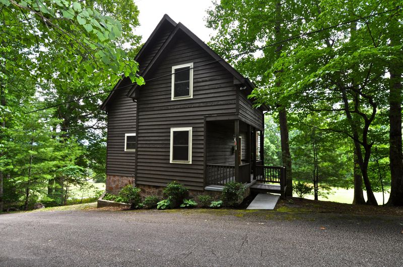 314 Settlers View Rd, Townsend, TN 37882