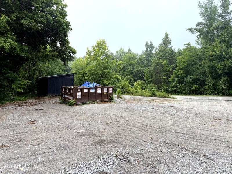 3140 W Buttermilk Rd, Lenoir City, TN 37771