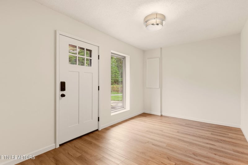 3142 Allegheny Loop Rd, Maryville, TN 37803