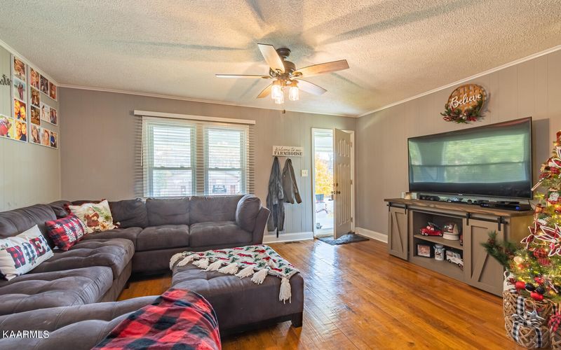 3142 Highway 61 E, Luttrell, TN 37779
