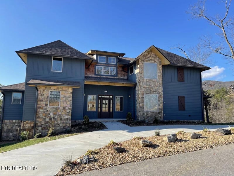 3142 Smoky Bluff Tr, Sevierville, TN 37862