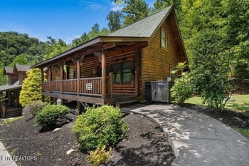 3143 Smoky Ridge Way, Sevierville, TN 37862