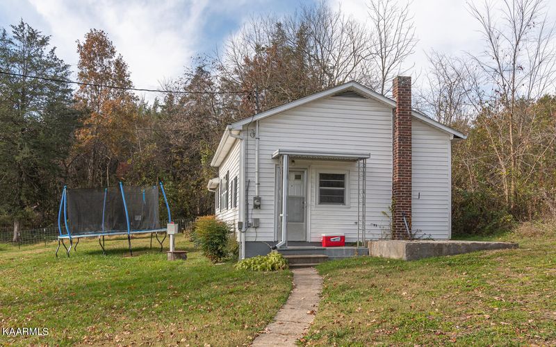 3144 Hwy 61 E, Luttrell, TN 37779