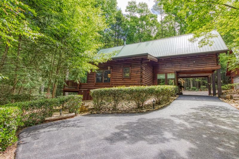 3146 Brothers Way, Sevierville, TN 37862