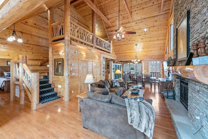 3147 Hurlbut Way, Sevierville, TN 37862