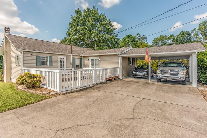 3148 Crock Rd, Loudon, TN 37774
