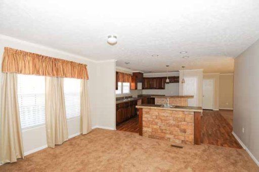 315 Clear Lake Dr, Jacksboro, TN 37757