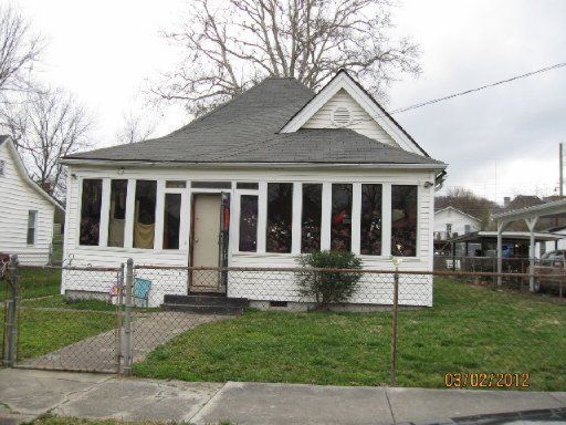 315 E Caldwell Ave, Knoxville, TN 37917