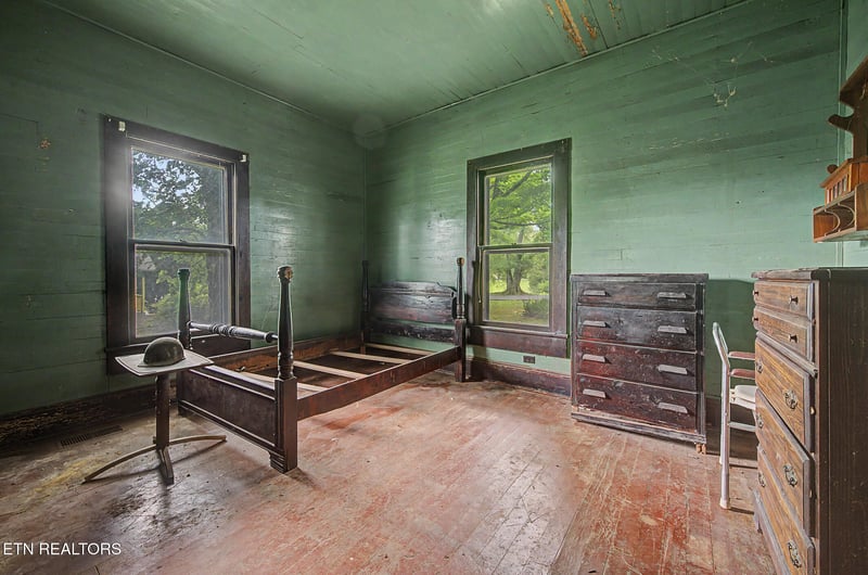 315 E Hardin Ln, Sevierville, TN 37862