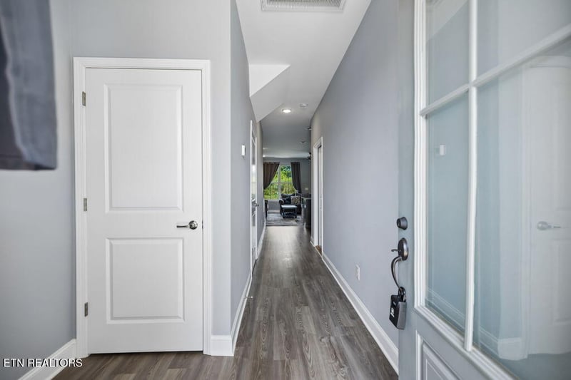 315 Harper Village Way, Lenoir City, TN 37771