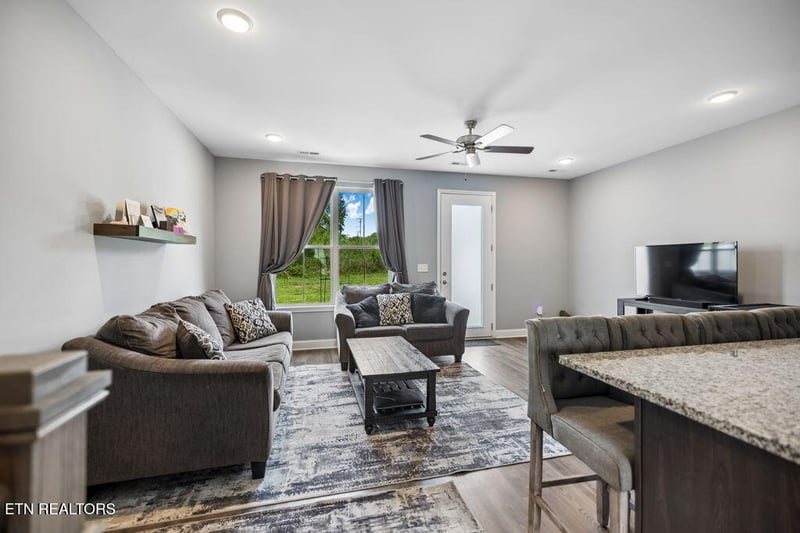 315 Harper Village Way, Lenoir City, TN 37771