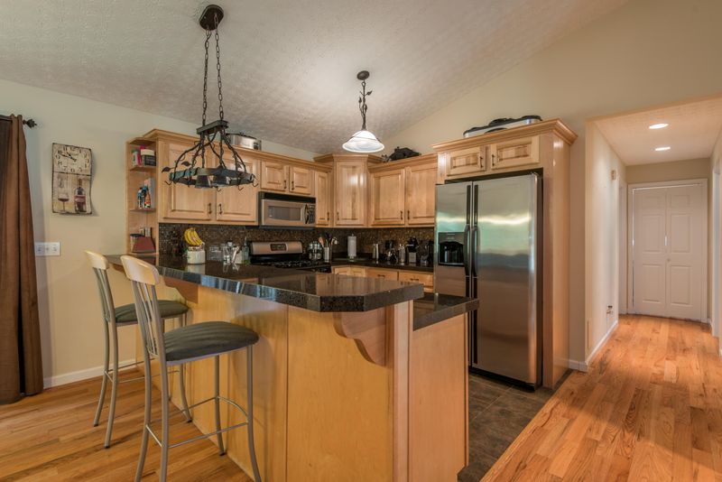 315 Loop Rd, Rockwood, TN 37854