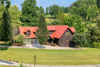 315 Lovely Bluff Rd, Rocky Top, TN 37769