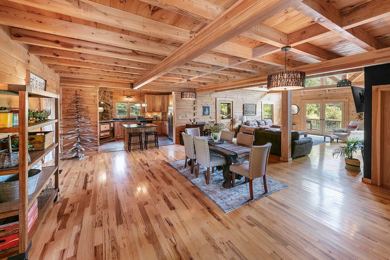 315 Lovely Bluff Rd, Rocky Top, TN 37769
