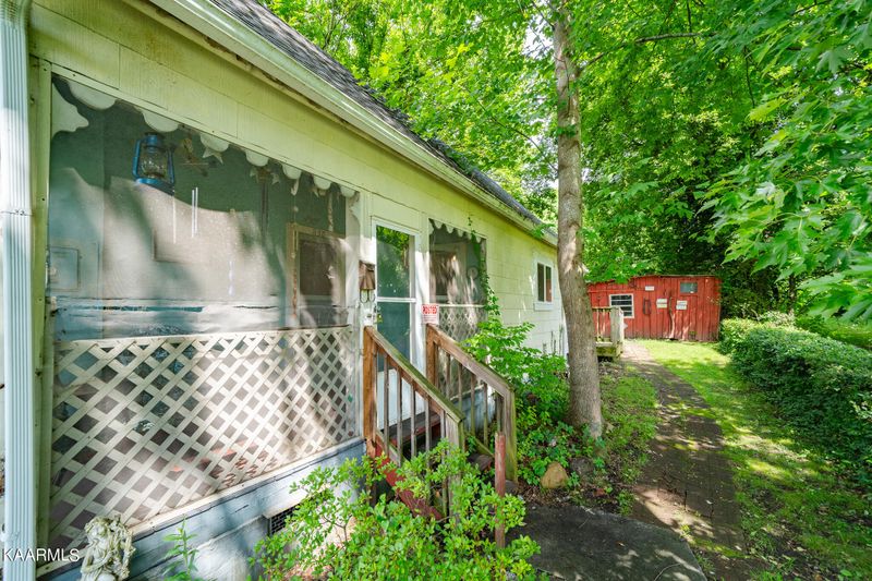 315 N Dunlap Ave, Rockwood, TN 37854
