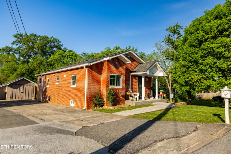 315 South Oak St, Sweetwater, TN 37874