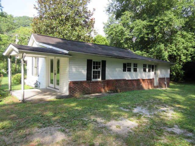315 Vowell Rd, Briceville, TN 37710