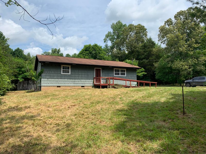 3154 W Wolf Valley Rd, Clinton, TN 37716