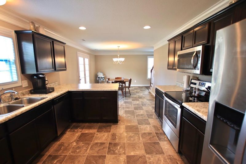 316 Caboose Dr, Maryville, TN 37804