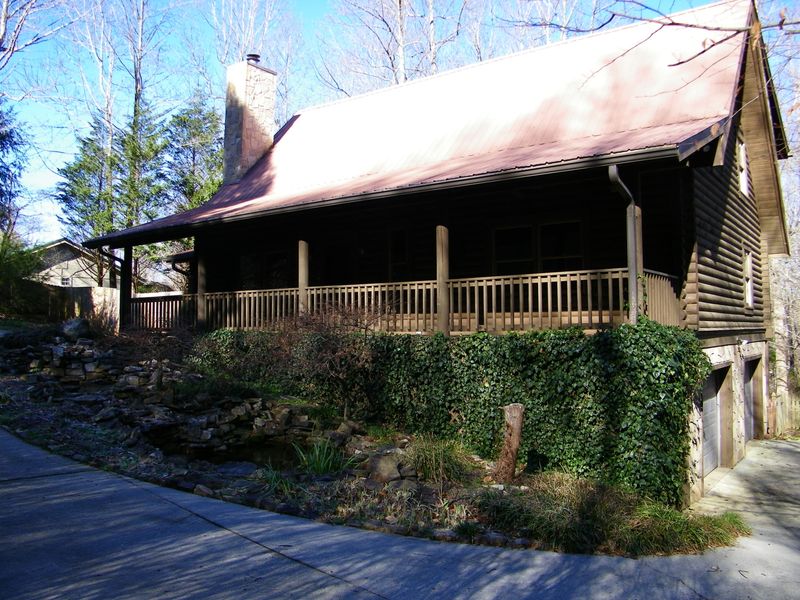 316 Domar Dr, Townsend, TN 37882