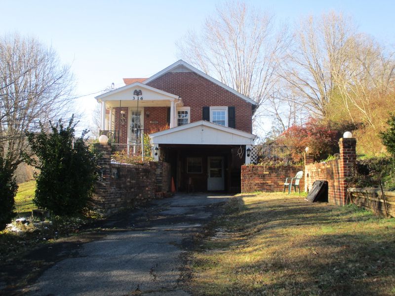 316 E Winchester St, Rockwood, TN 37854