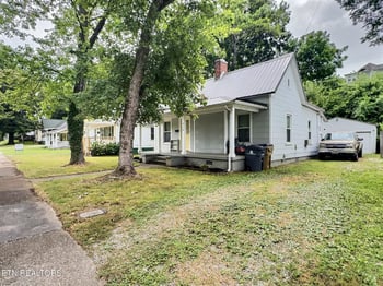 316 Oglewood Ave, Knoxville, TN 37917