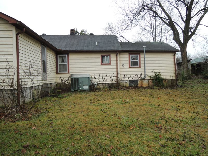 316 Ridge Rd, Lancing, TN 37770