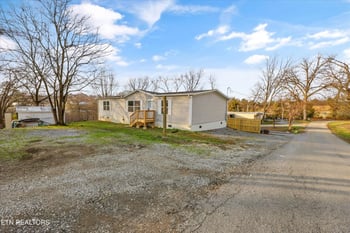 316 Rockford Walker Ct, Rockford, TN 37853