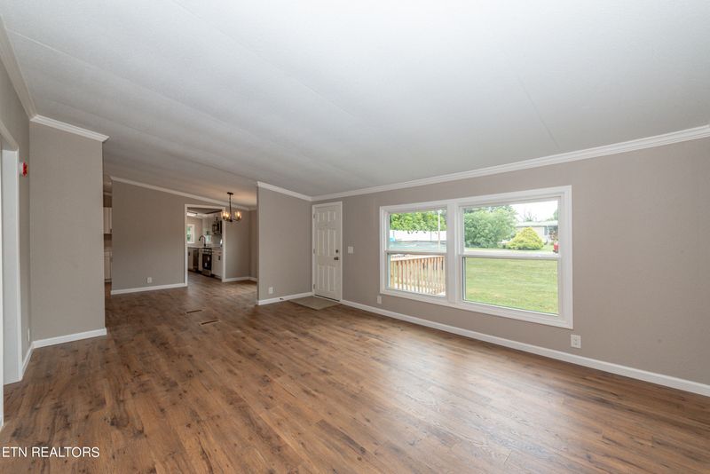 316 Winchester Dr, Walland, TN 37886