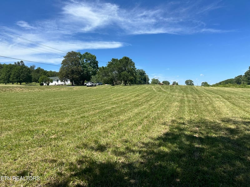 3169 Hinds Creek Rd, Heiskell, TN 37754