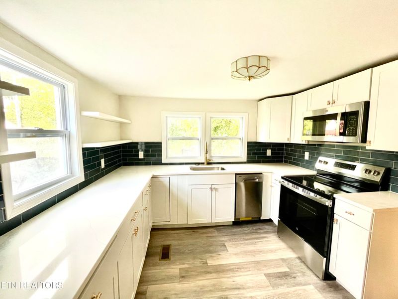 317 Lynn Ave, Athens, TN 37303