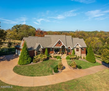 317 Peregrin Ln, Maryville, TN 37804