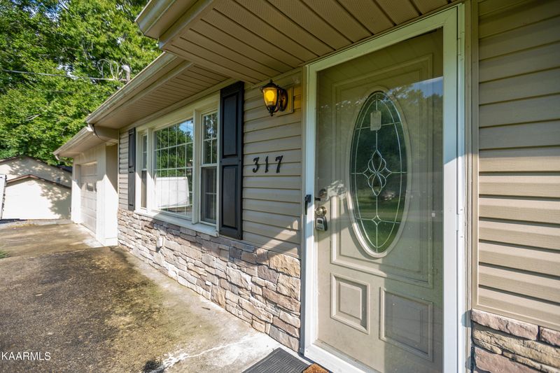 317 Ridgeview Dr, Oliver Springs, TN 37840